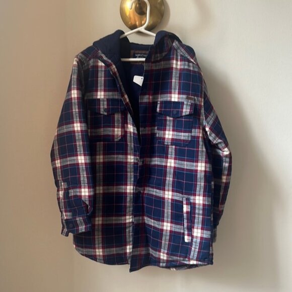 Nukutavake Other - Brand new (NWT) Nukutavake boys quilted, flannel coat. 6 buttons in front.